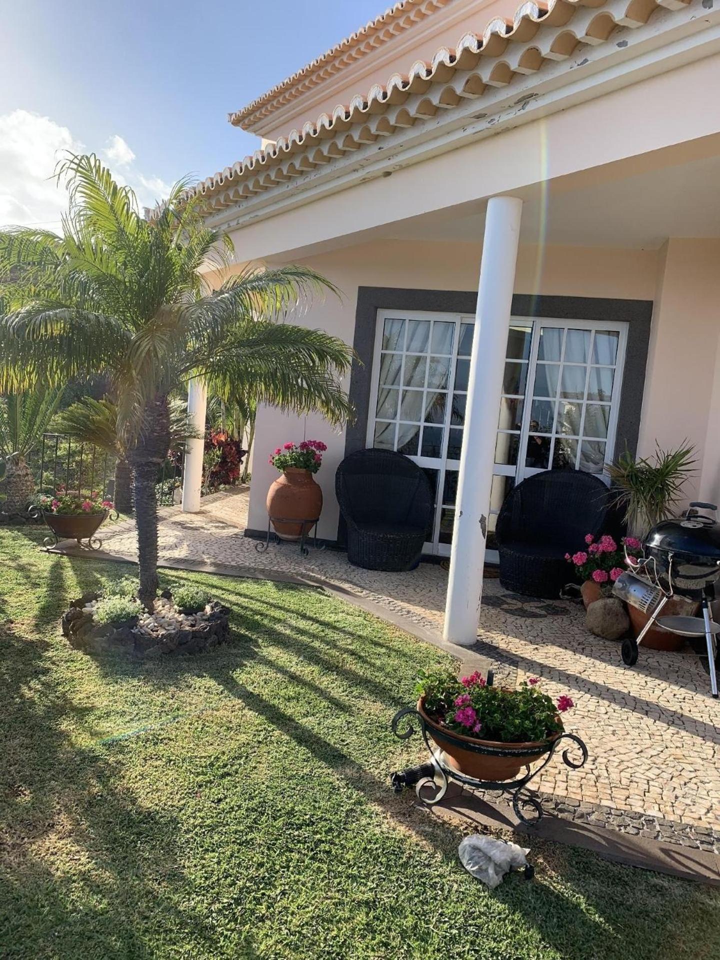 Ferienhaus In Canico Mit Garten Und Terrasse Exterior photo